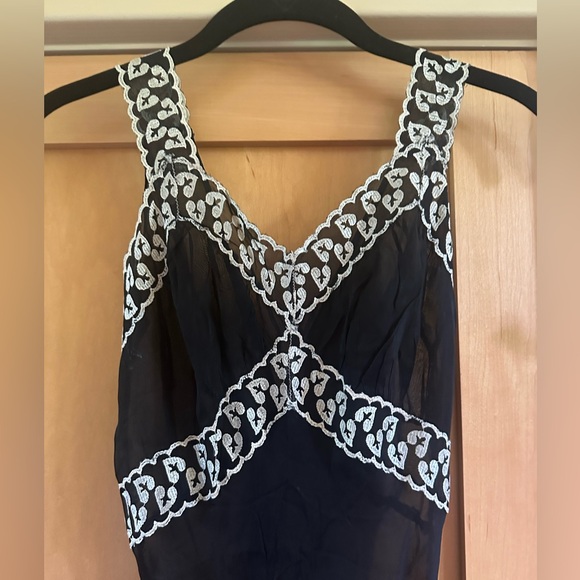 Vintage Black Sheer Chemise Nightgown, Detailed Lace Trim, Small, Like New! - Picture 2 of 9